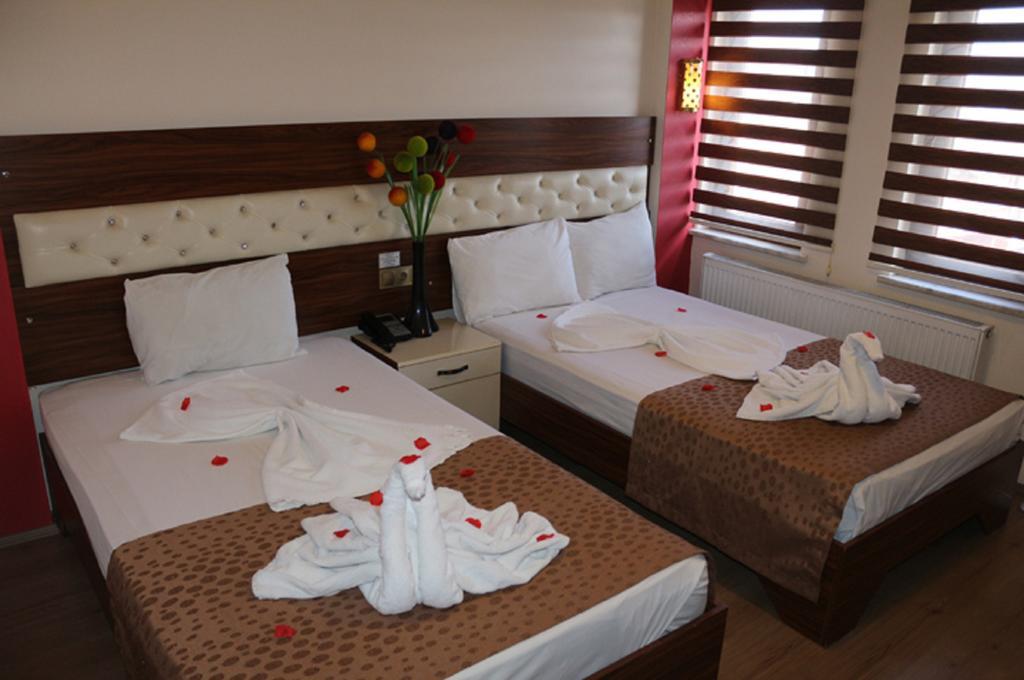 Mesnevi Hotel คอนยา ภายนอก รูปภาพ