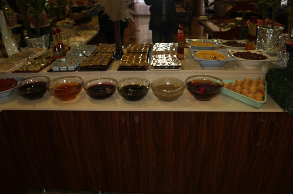 Mesnevi Hotel คอนยา ภายนอก รูปภาพ